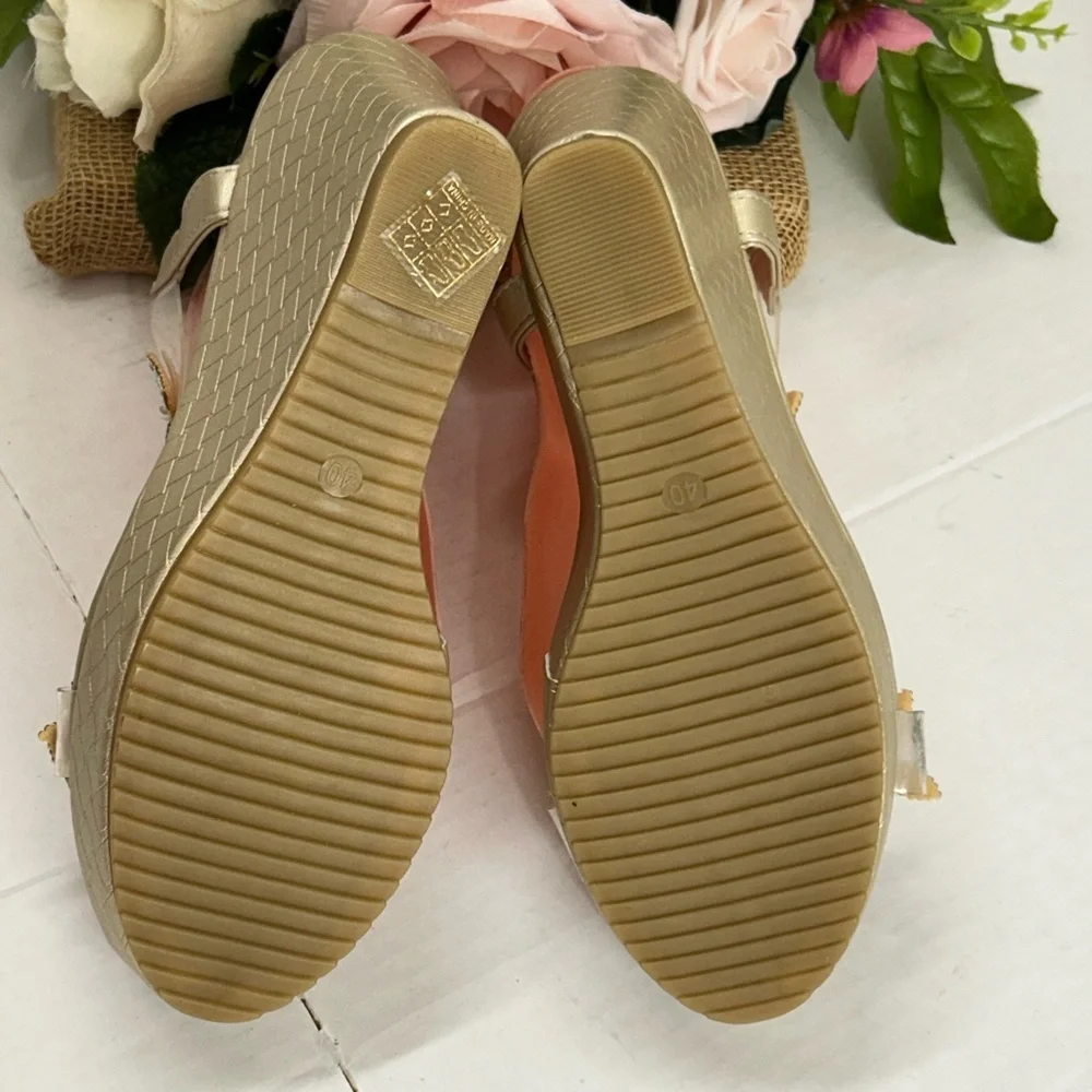 Elegant Gold Butterfly Embellished Sandals